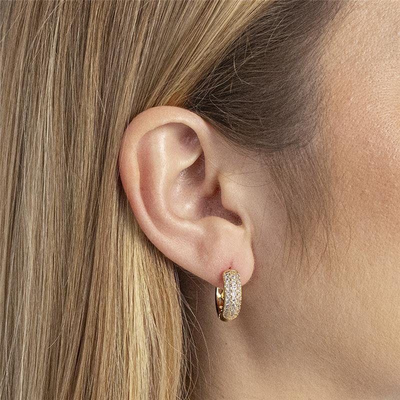 ARGOLA FOLHEADA CRAVEJADA COM ZIRCÔNIAS