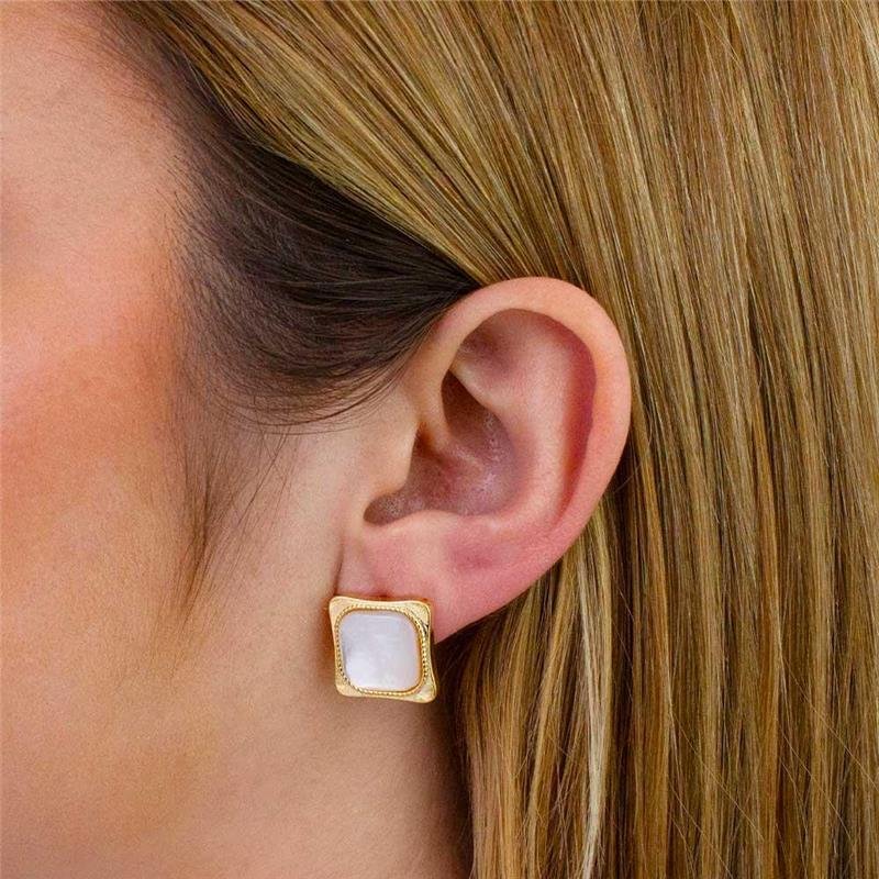 BRINCO FOLHEADO MADREPÉROLA QUADRADO