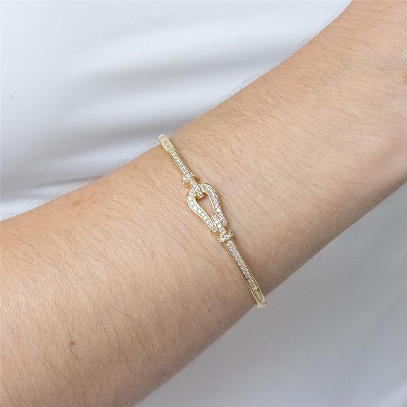 BRACELETE FOLHEADO FECHO FERRADURA CRAVEJADA