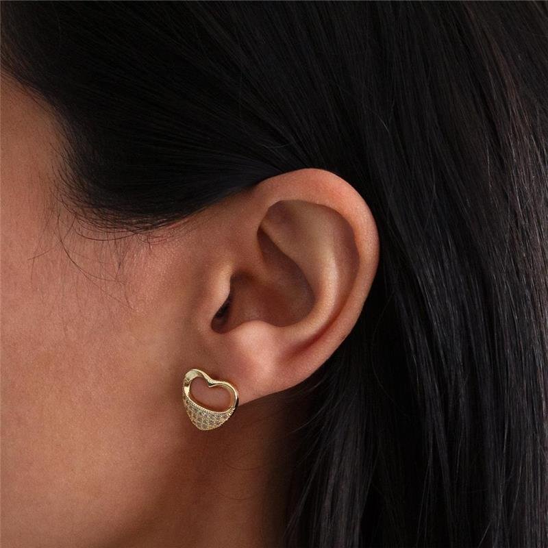 BRINCO FOLHEADO CORACAO