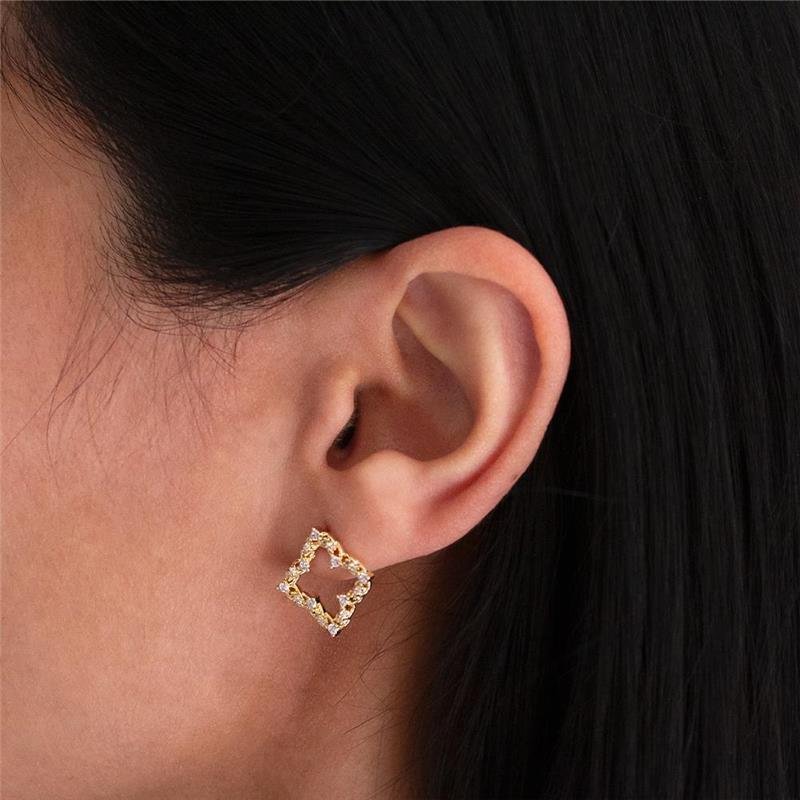 BRINCO FOLHEADO TREVO CRAVEJADO