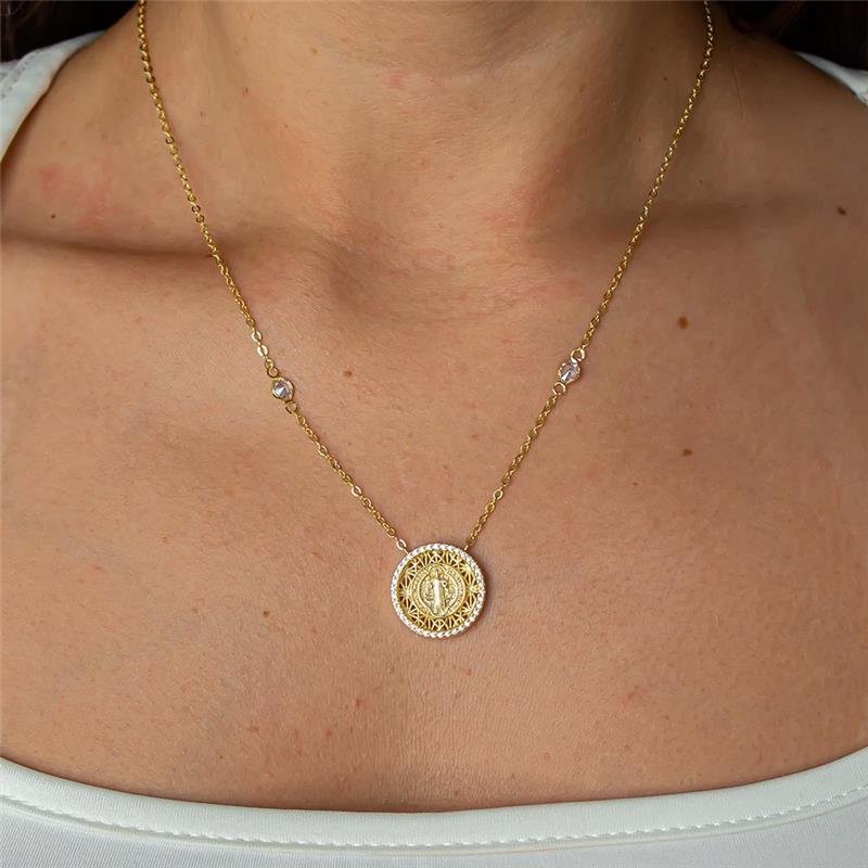 GARGANTILHA FOLHEADA SÃO BENTO BORDA CRAVEJADA