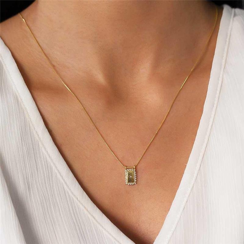 ESCAPULÁRIO FOLHEADO MÃO DE FÁTIMA COM ZIRCÔNIA