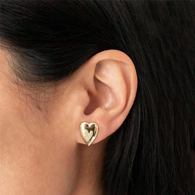 BRINCO FOLHEADO CORAÇÃO LISO COM PINO DE CORAÇÃO CRAVEJADO