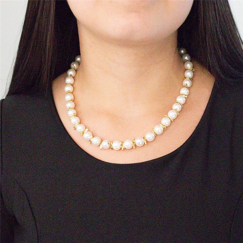 GARGANTILHA FOLHEADA PEROLA SHELL BRANCA 10MM 40CM ENTREMEIO 3 CANUTILHOS OVAL