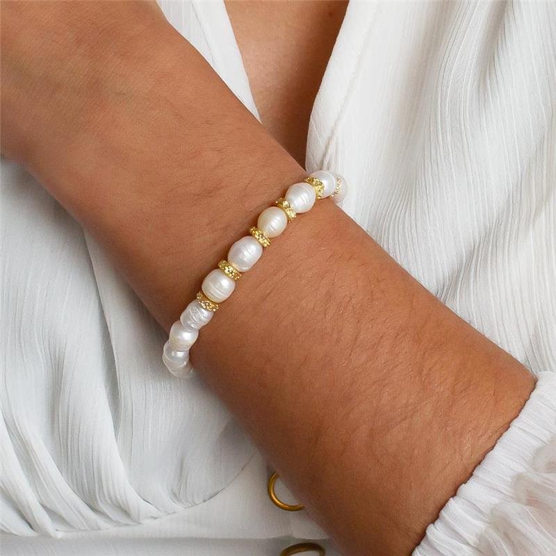 PULSEIRA FOLHEADA PÉROLA BARROCA COM ROLETES