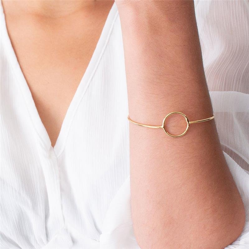 BRACELETE FOLHEADO LISO COM CÍRCULO 