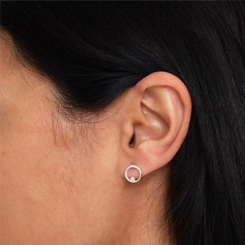 BRINCO PRATA REDONDO PONTO DE LUZ