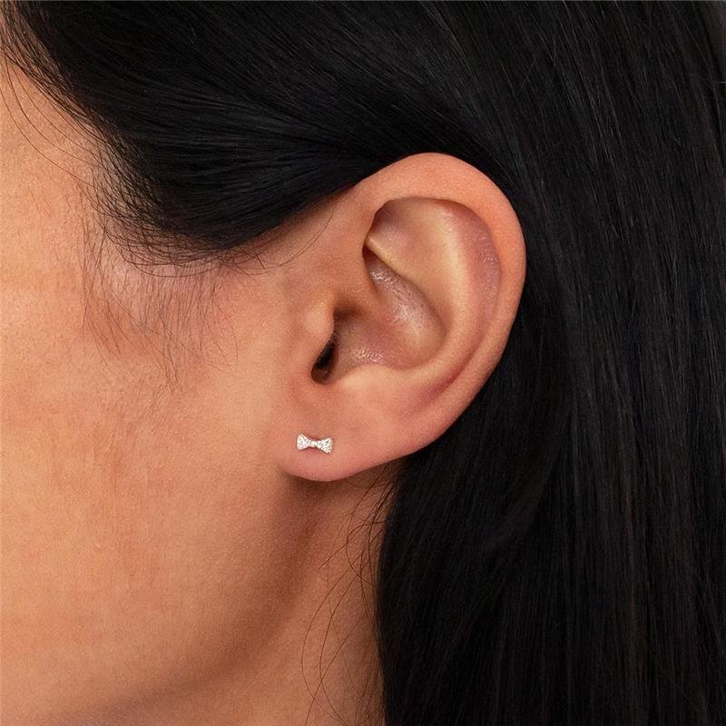 BRINCO PRATA LAÇO ZIRCÔNIAS