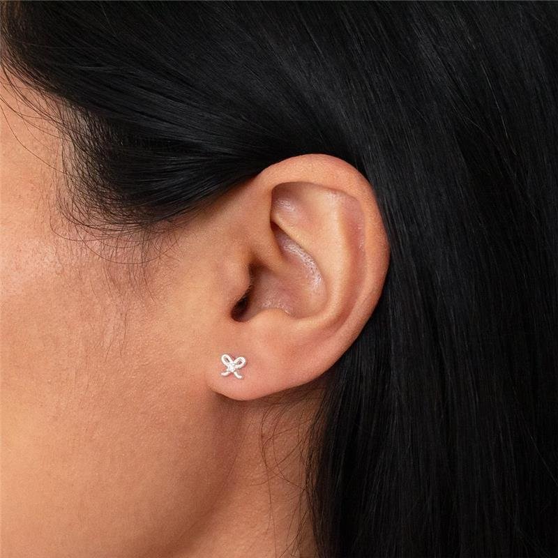 BRINCO PRATA LAÇO ZIRCÔNIAS