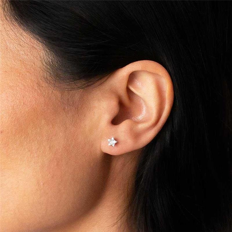 BRINCO PRATA 925 ESTRELA COM PONTO DE LUZ