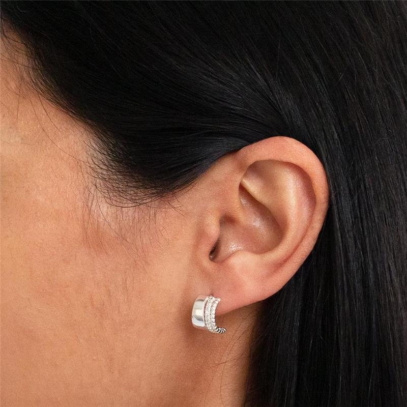 ARGOLA PRATA COM DETALHE EM ZIRCÔNIA