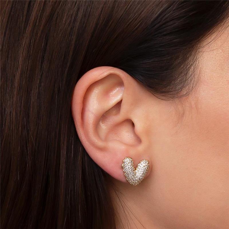 BRINCO FOLHEADO CORAÇÃO CRAVEJADO