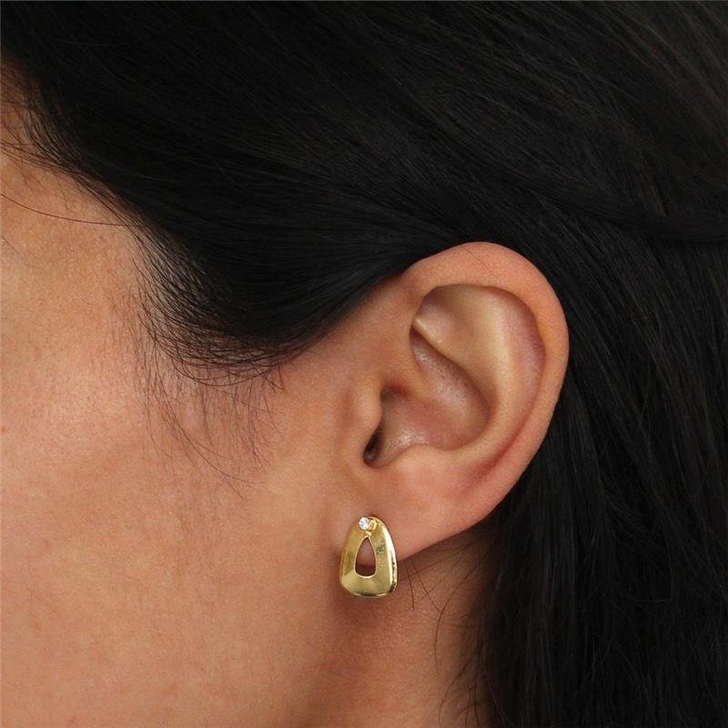 BRINCO FOLHEADO DELICADO PONTO DE LUZ