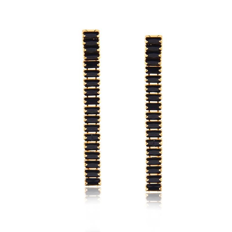 BRINCO FOLHEADO ZIRCÔNIA NEGRA