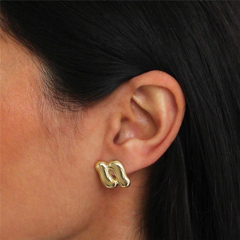 BRINCO FOLHEADO VAZADO LISO