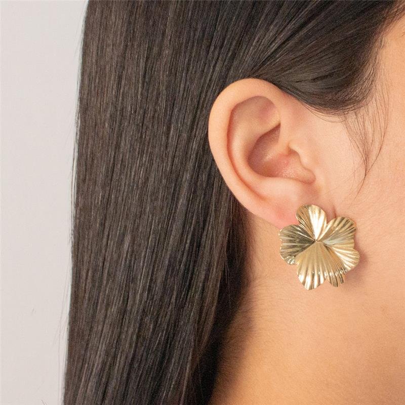 BRINCO FOLHEADO FLOR 