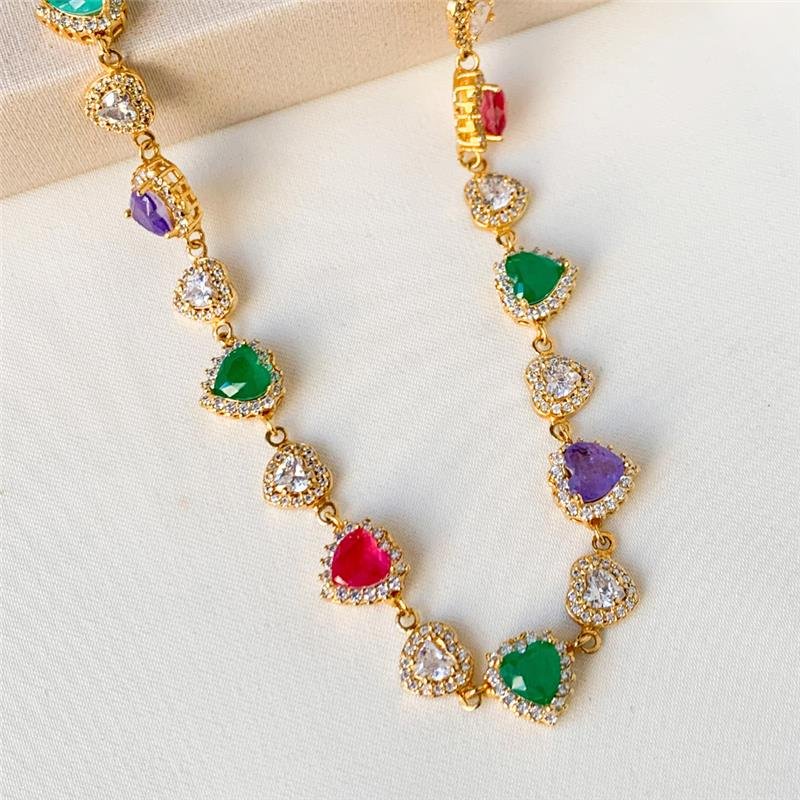GARGANTILHA CHOKER CORAÇÕES PRINCESA 
