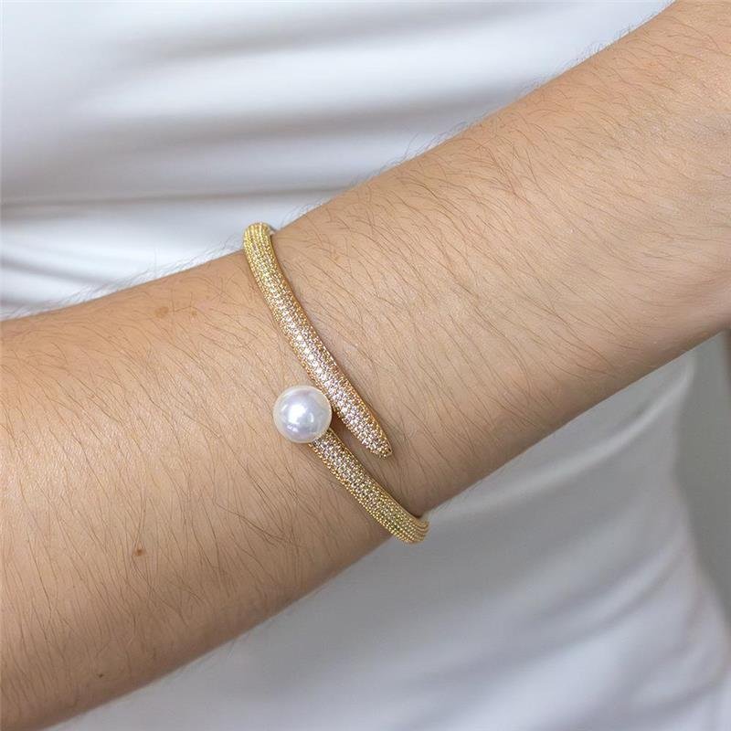 BRACELETE FOLHEADO CRAVEJADO PÉROLA