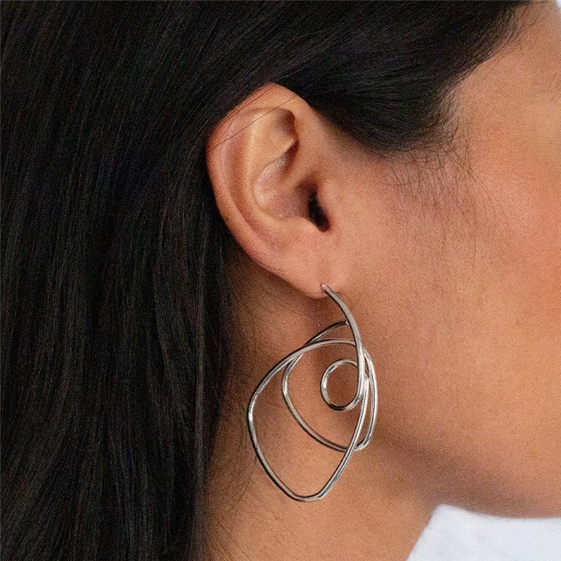 BRINCO FOLHEADO GLOW UP