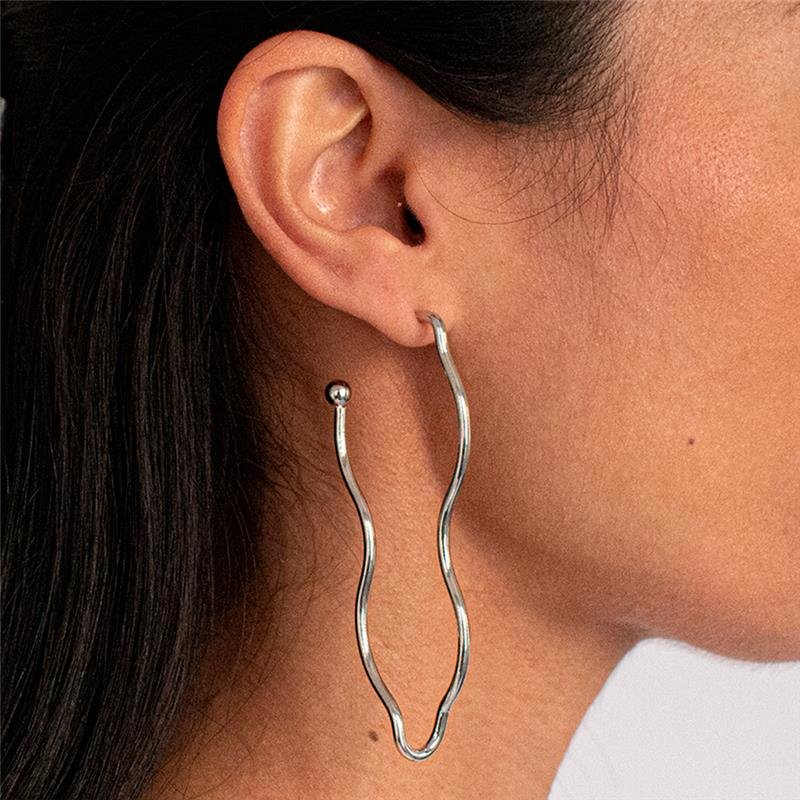 BRINCO FOLHEADO GLOW UP