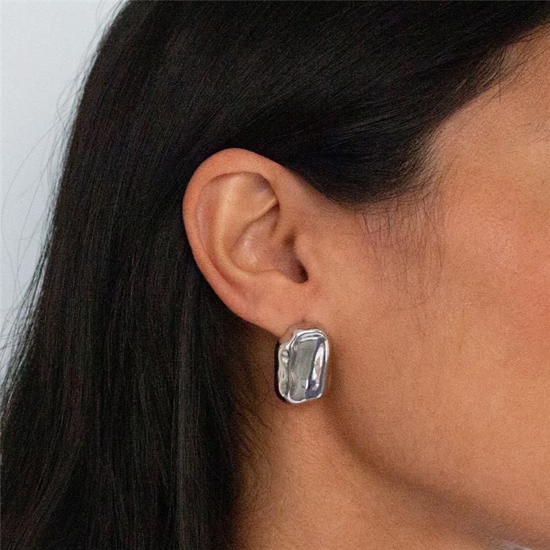 BRINCO FOLHEADO GLOW UP