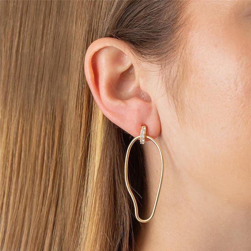 BRINCO FOLHEADO LISO