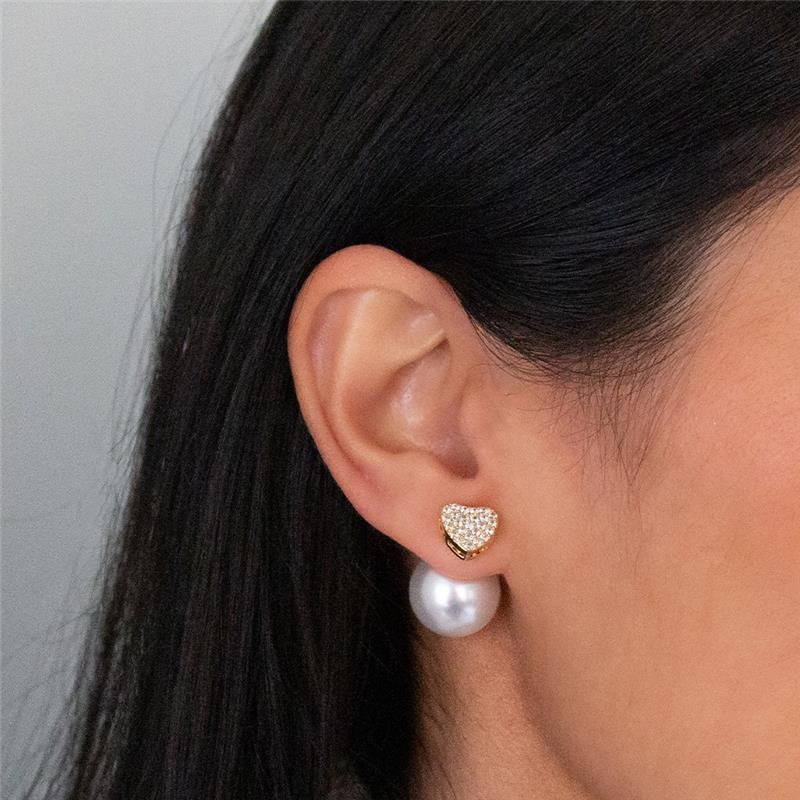 BRINCO FOLHEADO CORAÇÃO CRAVEJADO E PÉROLA 