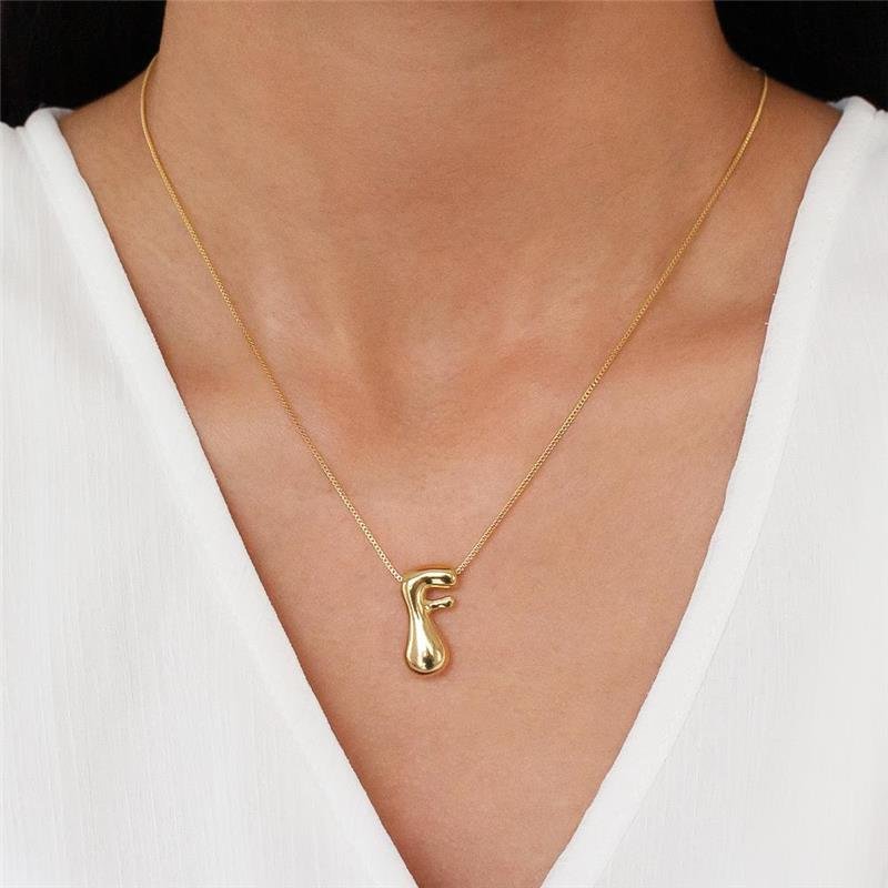 GARGANTILHA FOLHEADA LETRA F - 45CM