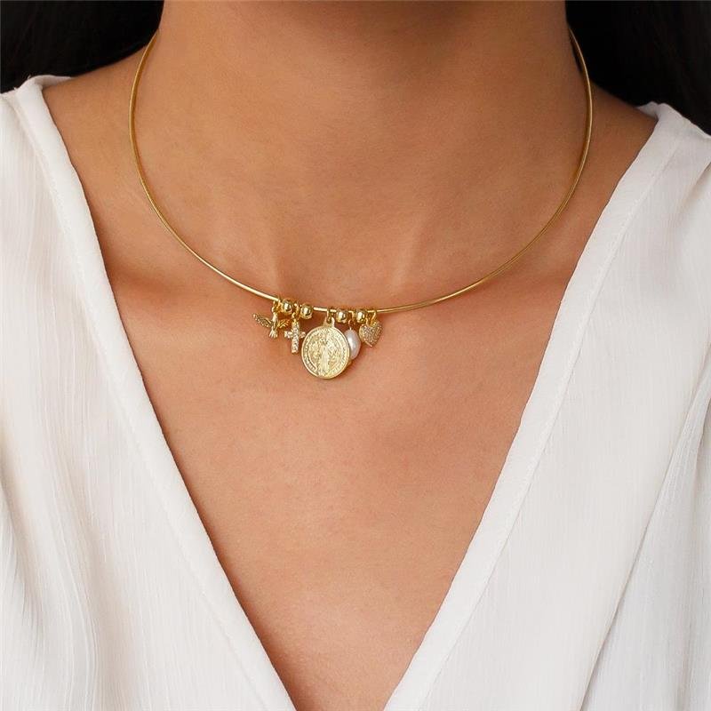 GARGANTILHA ARO FOLHEADA PÉROLA BARROCA SÃO BENTO