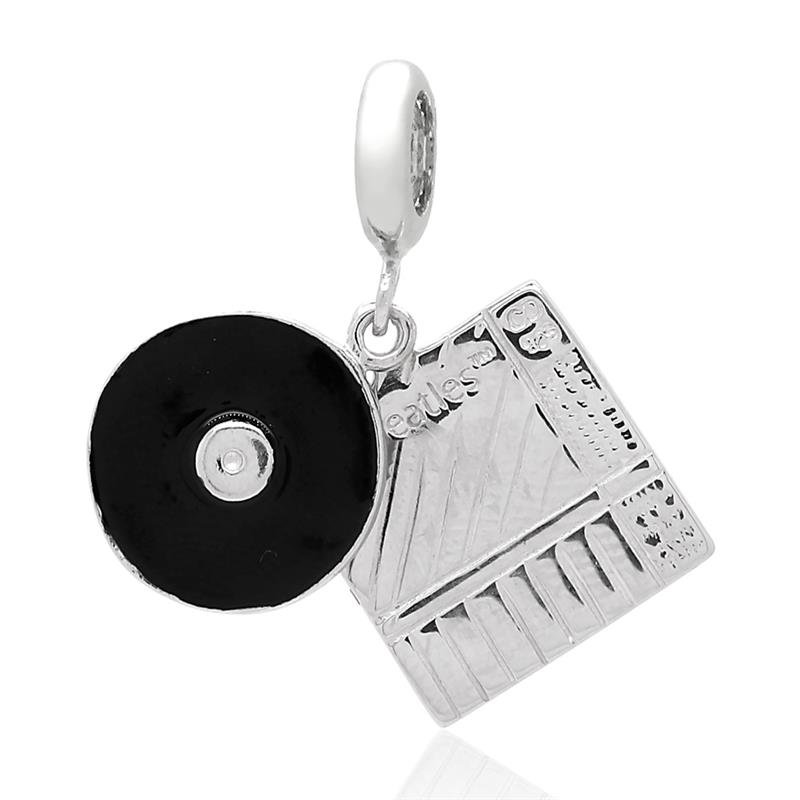 BERLOQUE EM PRATA BEATLES DISCO DE VINIL HEY JUDE 