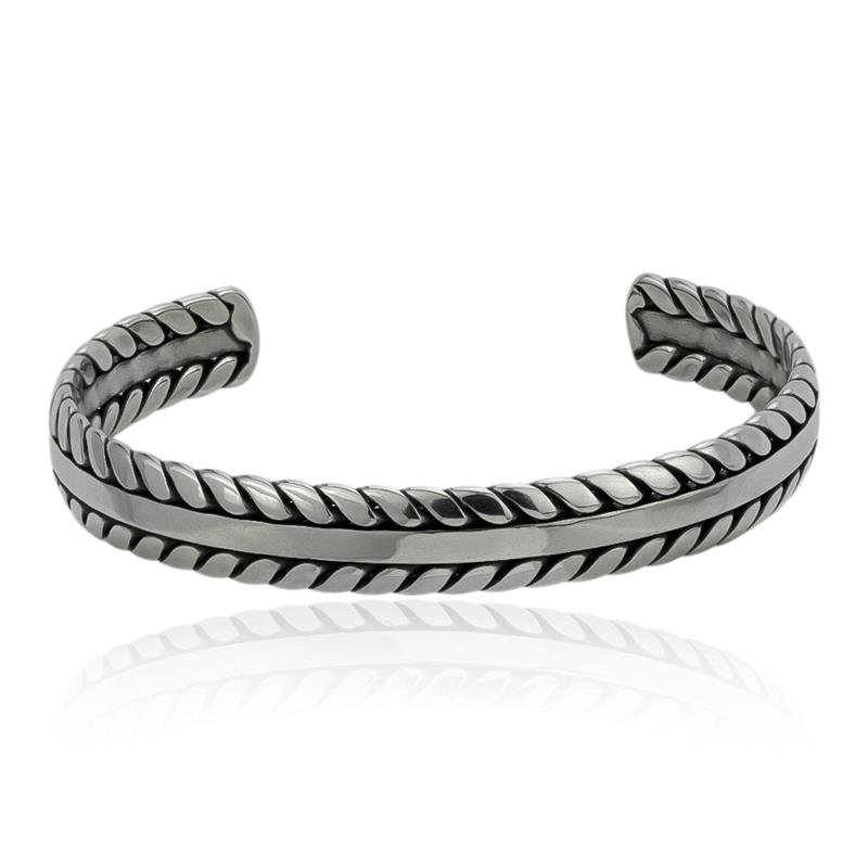 BRACELETE EM AÇO DETALHES