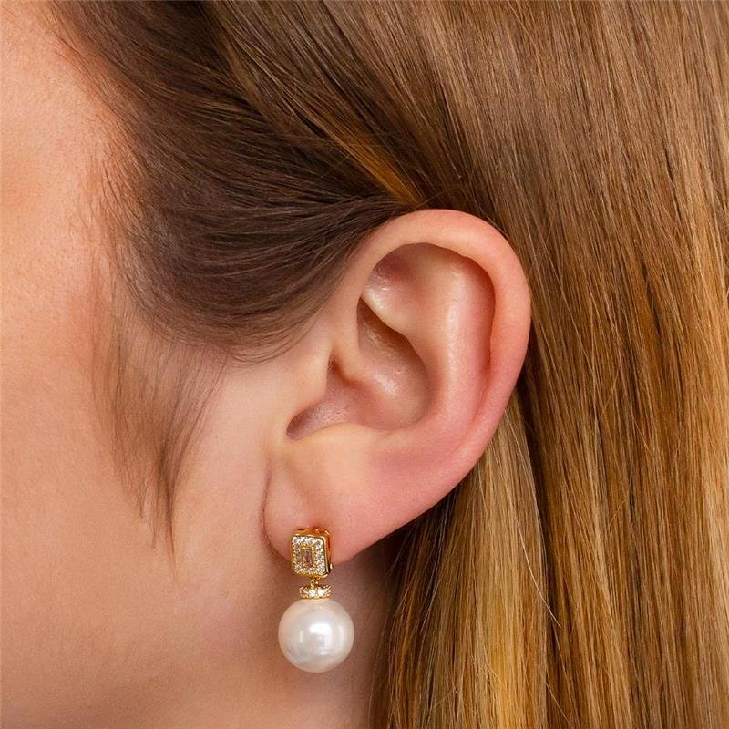 BRINCO FOLHEADO CRAVEJADO PÉROLA SHELL 