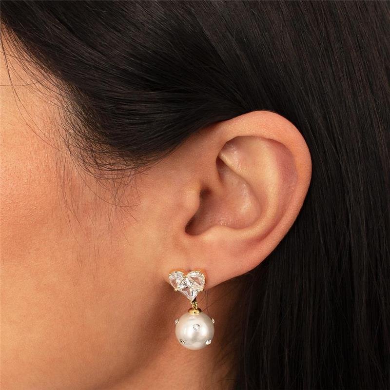 BRINCO FOLHEADO PÉROLA SHELL PONTO DE LUZ