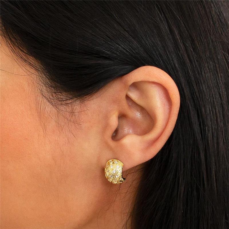 BRINCO FOLHEADO CRAVEJADO