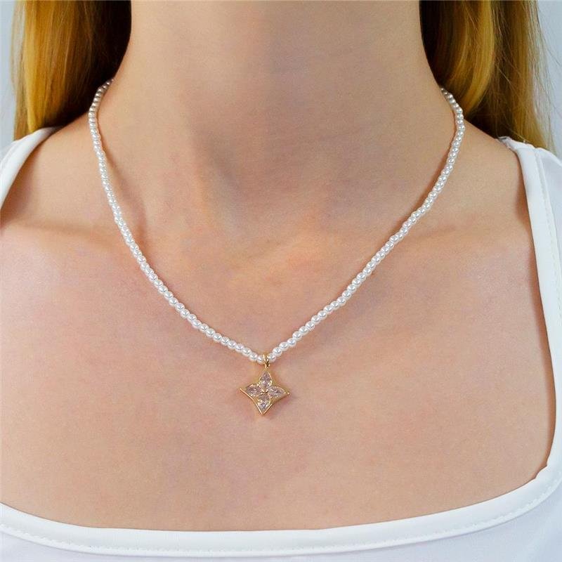 GARGANTILHA FOLHEADA PÉROLAS PONTOS DE LUZ