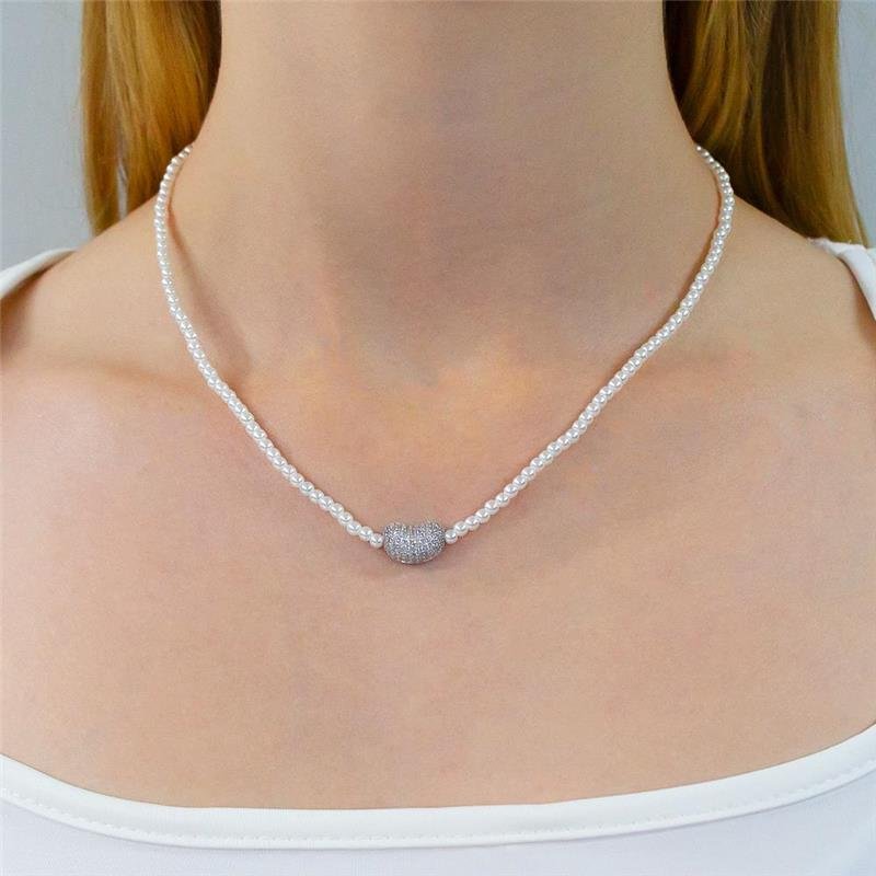 GARGANTILHA FOLHEADA OVAL CRAVEJADO PÉROLAS